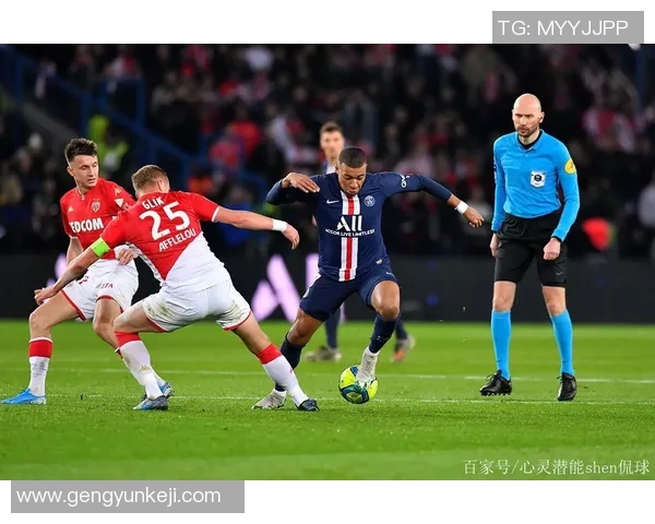 巴黎圣日耳曼与摩洛哥国家队的精彩对决引发全球关注与热议